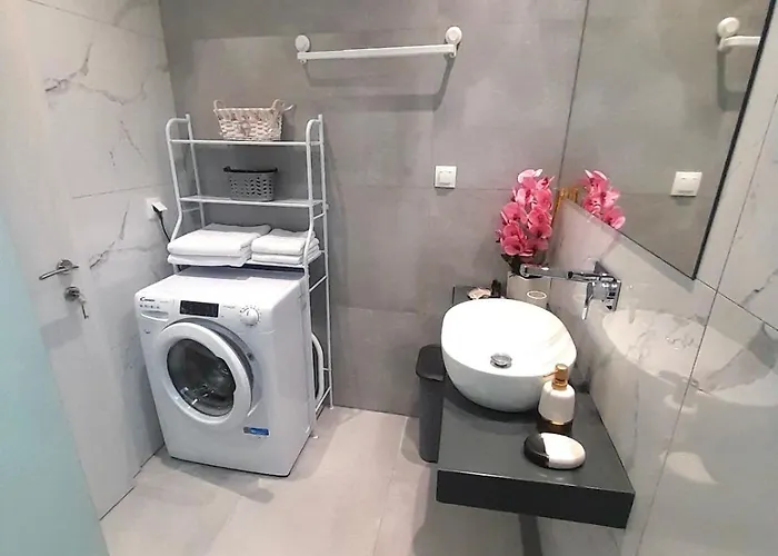 Adams Apartman Szkála Rahoníu